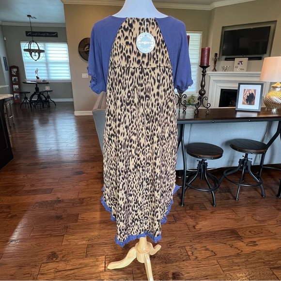 NWT Umgee + Linen Blend Dress Size XL Blue Animal Leopard Print Back Plus - Picture 7 of 16